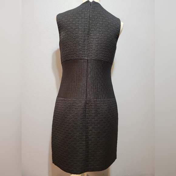 Ivy + Blu size 4 perfect little black v-neck dress with built in slip - Picture 3 of 12